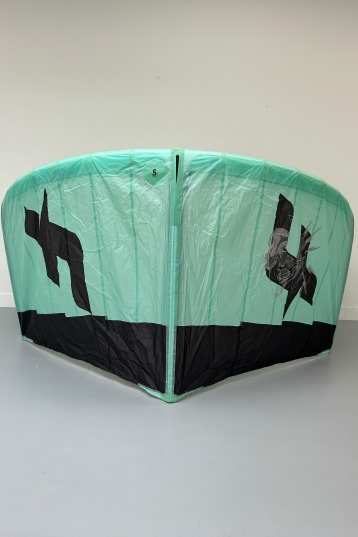 F-One-Bandit S4 Kite (DEMO)