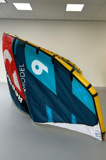 Reedin Kiteboarding-Hyper Model 2024 Kite (DEMO)