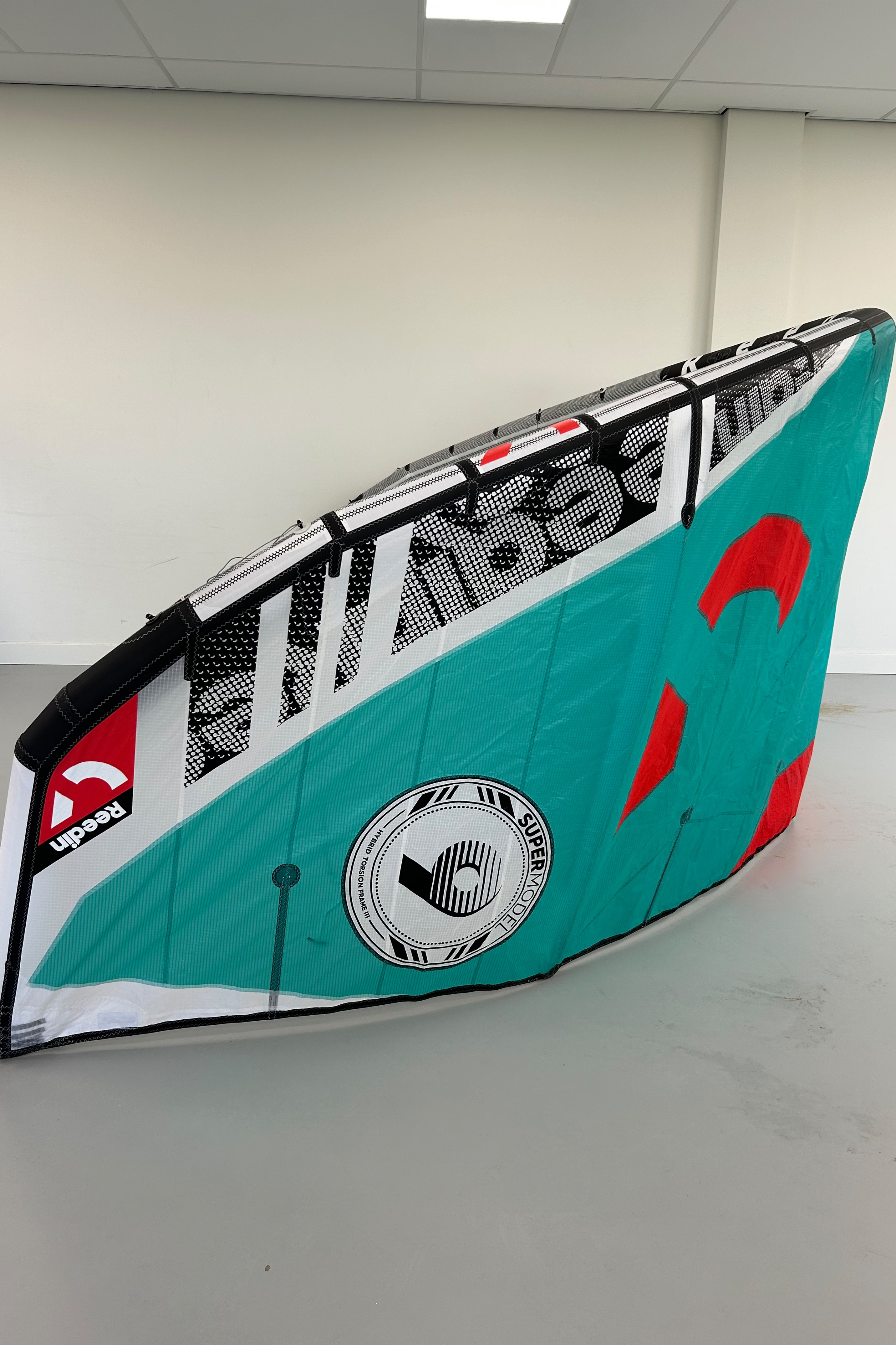 Reedin Kiteboarding-Super Model 2025 Kite (DEMO)