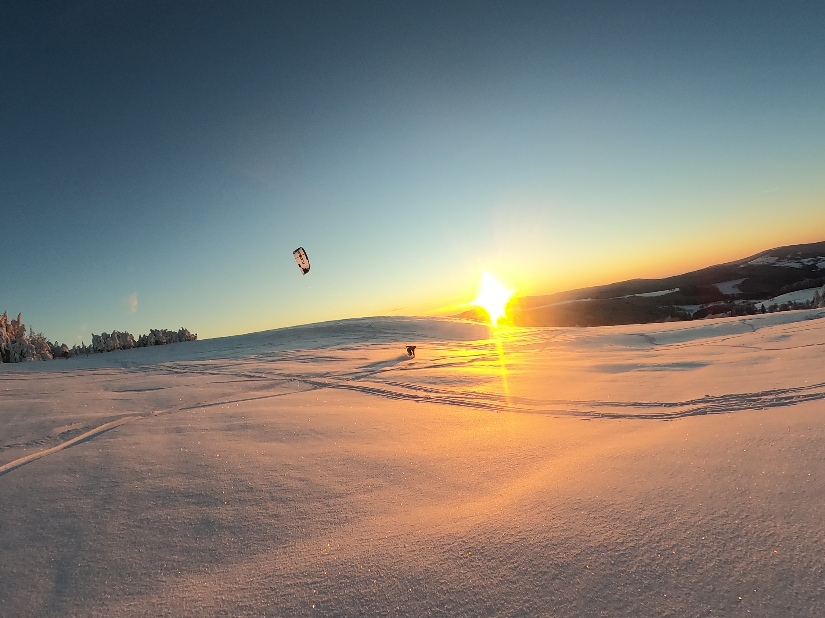 Snowkiten – Alternative zum Kitesurfen im Winter?! 